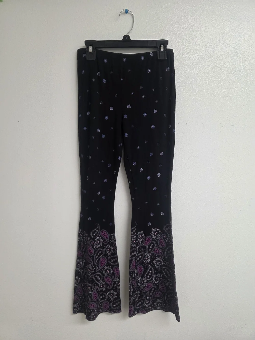 Xhilaration Black Leggings with Purple Paisley Flare Hem (0529)